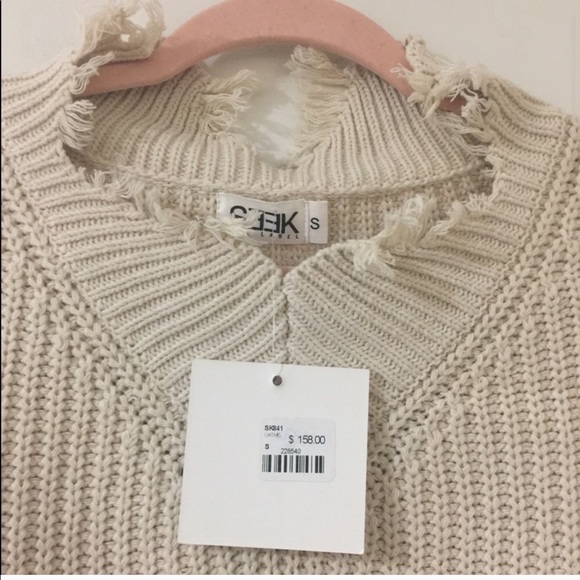 New! LF/Seek chunky knit, destroyed sweater NWT - Picture 2 of 3